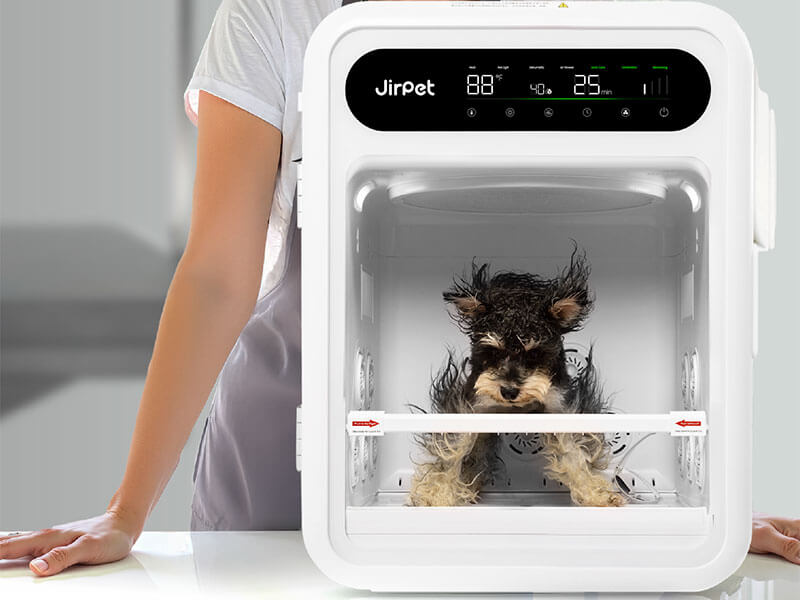 F1は5方向からの風でペットを乾かします